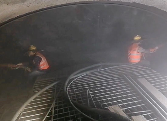 中铁十局隧道用双喷头液压湿喷机施工视频